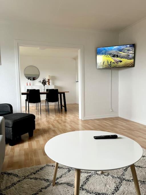 Apartment In The Center Of Torshavn, Free Parking. Bagian luar foto